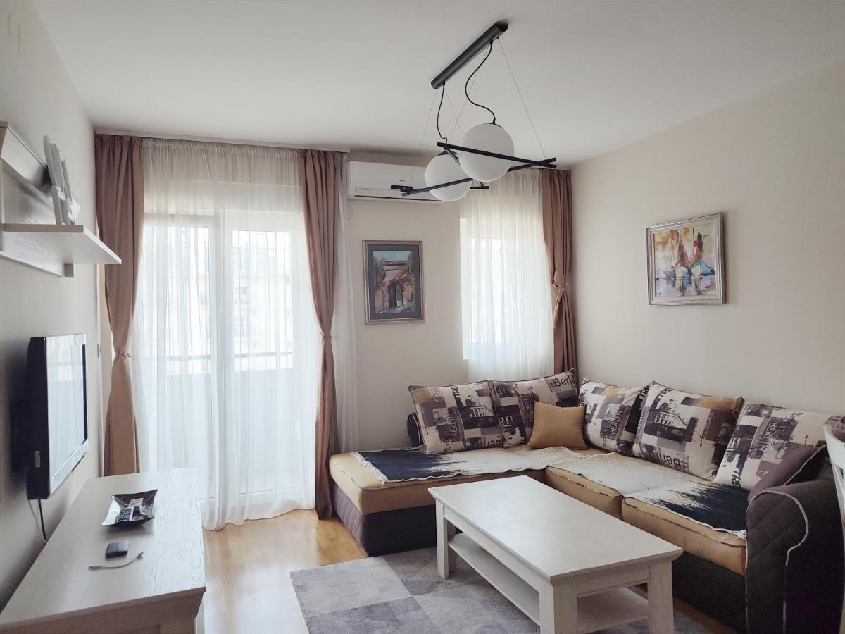 City Point Apartment بودغوريتْسا المظهر الخارجي الصورة