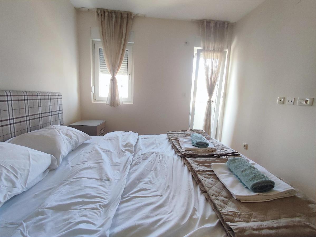 City Point Apartment بودغوريتْسا المظهر الخارجي الصورة