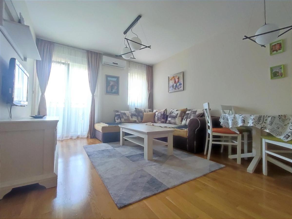 City Point Apartment بودغوريتْسا المظهر الخارجي الصورة